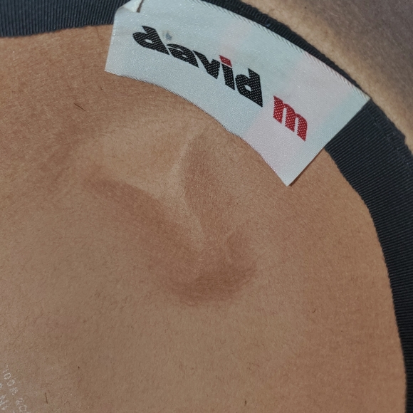 Woman Hat - Picture 3 of 5